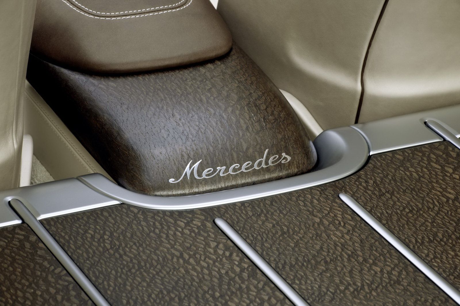 Mercedes-Benz-CLS-Shooting-Break-28