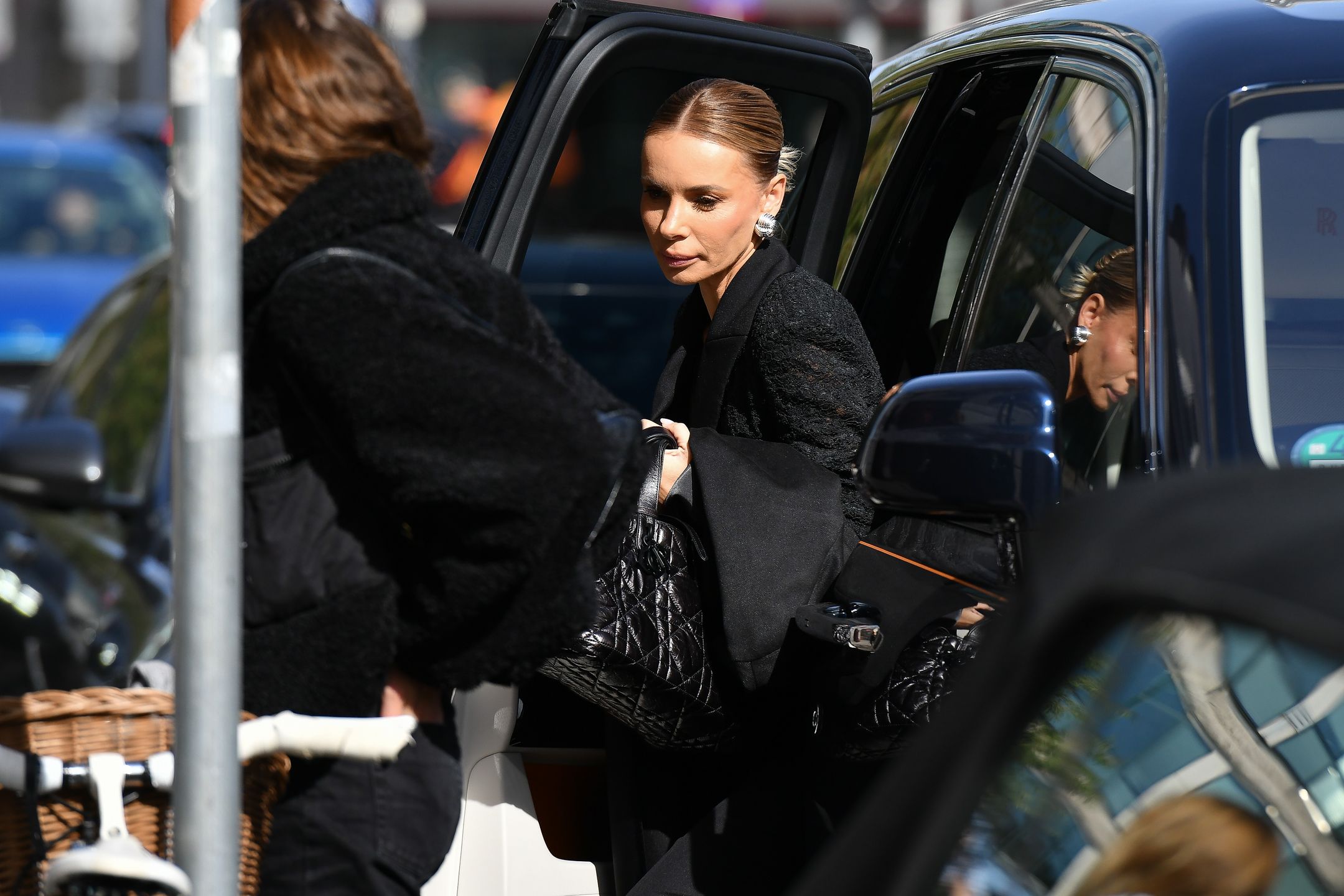 Izabela Janachowska została przywieziona do cukierni