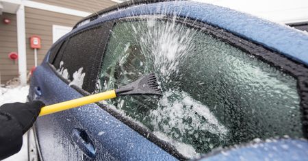 Jak przygotować auto na mróz? Warto pamiętać o kilku kwestiach