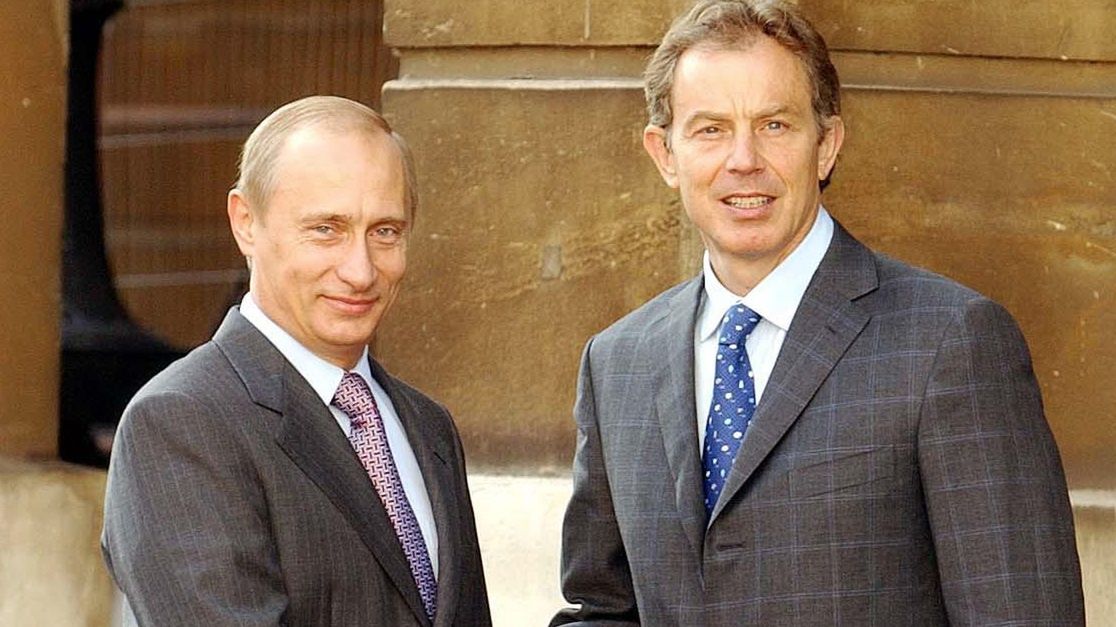 Władimir Putin i Tony Blair na zdjęciu z 2003 roku