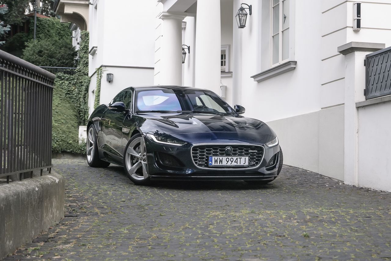 Test: Jaguar F-Type z dwulitrowym silnikiem - kupując oczami