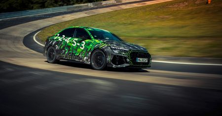 Oto najszybszy kompakt świata. Audi RS 3 pobiło rekord na torze Nurburgring