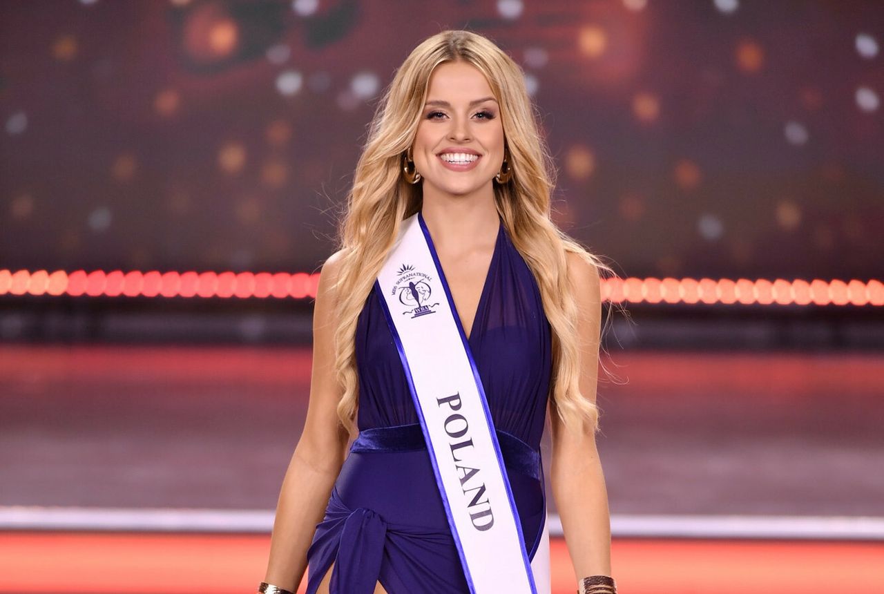 Sukienka Natalii Balickiej na gali Miss Supranational. Orzeł czy kura? Mamy komentarz projektantki