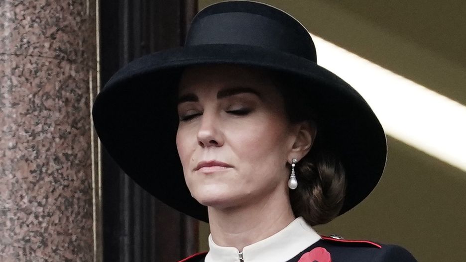 National Service Of Remembrance At The CenotaphLONDON, ENGLAND - NOVEMBER 14: Catherine, Duchess of Cambridge attends the annual National Service of Remembrance at the Cenotaph in Whitehall, on November 14, 2021 in London, England. This year's event will see a return to pre-pandemic numbers of participating veterans, military and members of the public.  (Photo by Aaron Chown - WPA Pool/Getty Images)WPA Pool