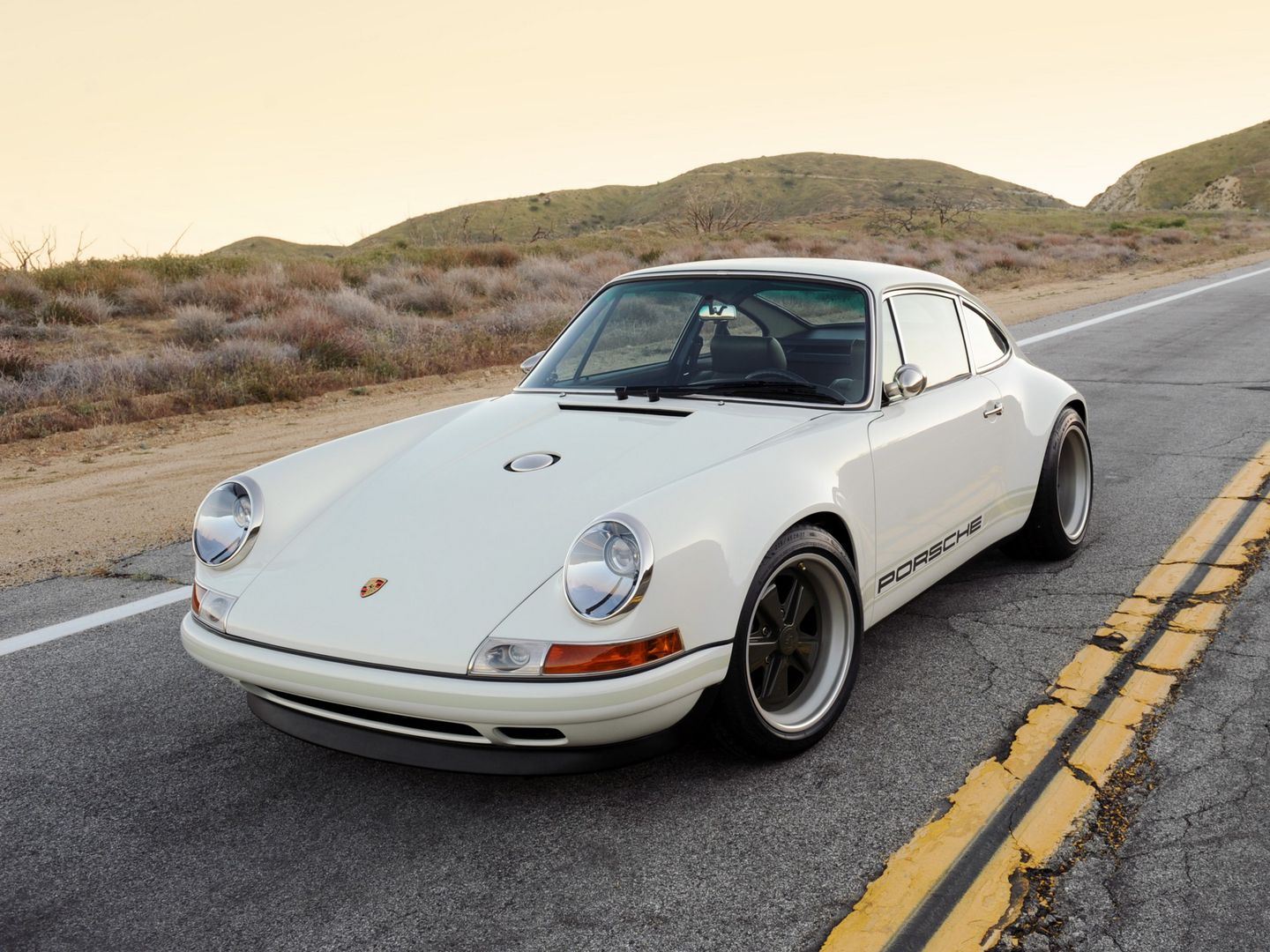Singer Porsche 911 - król współczesnych klasyków 52