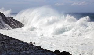 Tragedia w turystycznym raju. Gigantyczne fale zmyły turystów