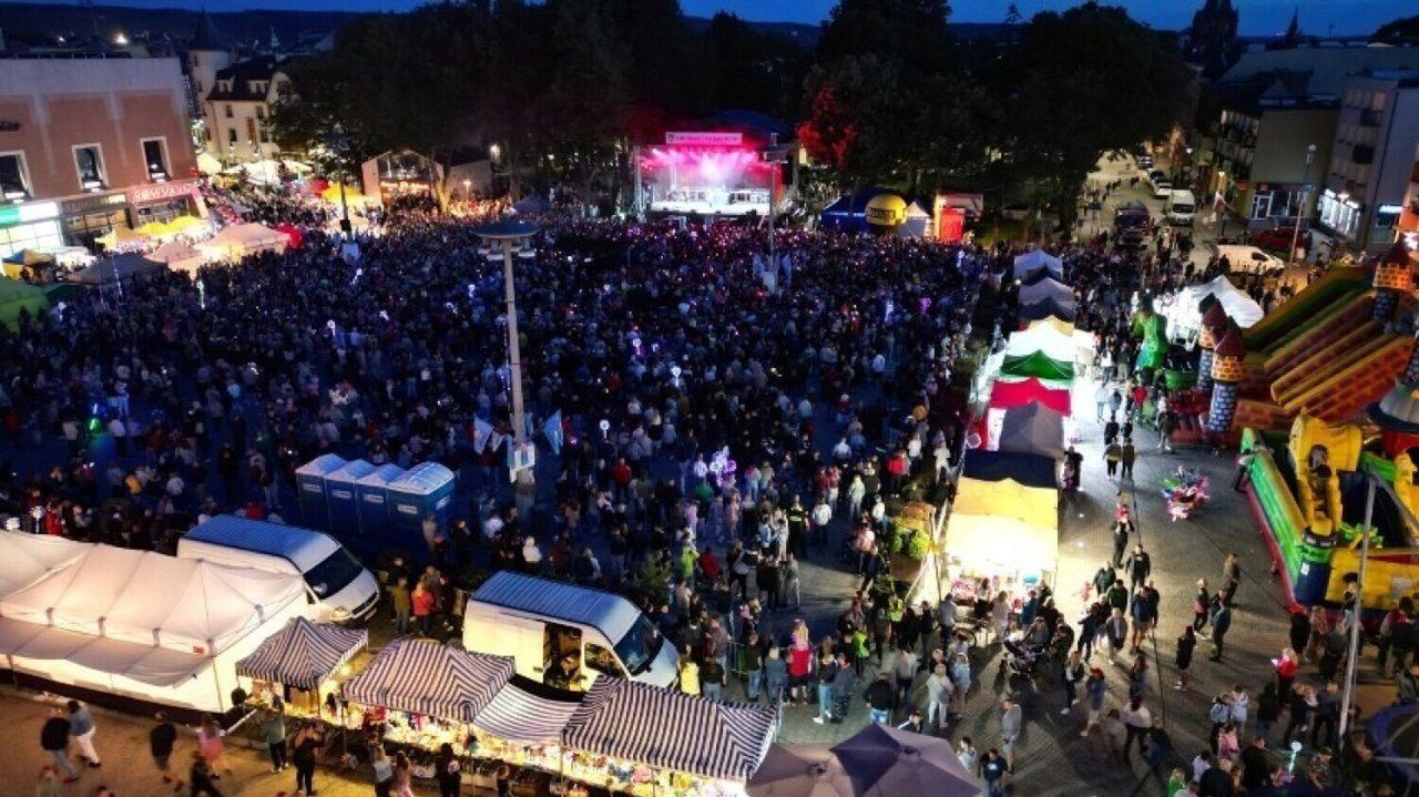 Lębork: Pożegnanie lata. Koncerty, spektakl, Pchli Targ i mnóstwo zabawy