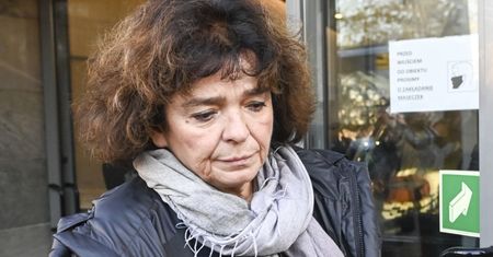 Latami żyła w piekle. "Pokazałam ślad na szyi od duszenia"