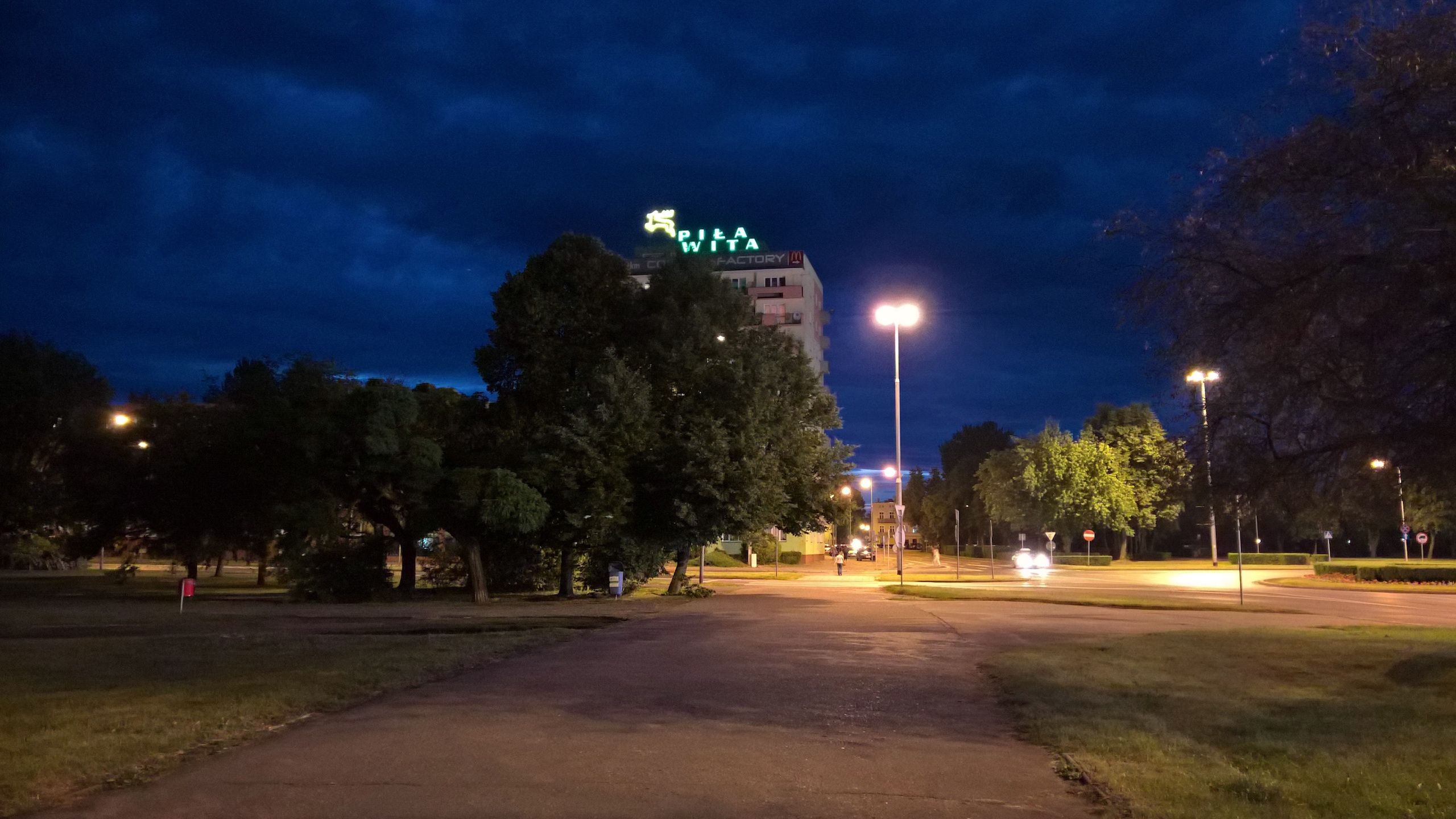 Galaxy S7, LG G5, HTC 10, Huawei P9 i Lumia 950 - fotoporównanie flagowców 76