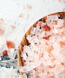Sól nie tylko kuchenna? Nietypowe pomysły na zastosowanie słonych kryształków