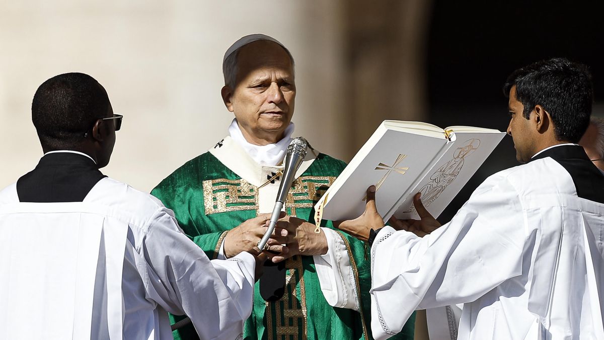 Pope Leo XIV celebrates Holy Mass for Jubilee of Catechists
epa12412098 Pope Leo XIV (C) celebrates the Jubilee Mass for the Catechist at St Peters' Square in the Vatican, 28 September 2025.  EPA/ANGELO CARCONI 
Dostawca: PAP/EPA.
ANGELO CARCONI
vatican, pope, pontiff, holy mass, jubilee of catechists