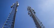 Ekspert: 5G jest bezpieczne dla zdrowia, a czapka z folii nie chroni przed falami