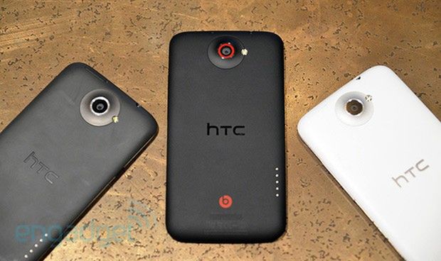 W skrócie: Galaxy S III zdetronizował iPhone’a 4S, HTC One X+ w Polsce, kartka papieru zastąpi klawiaturę 3