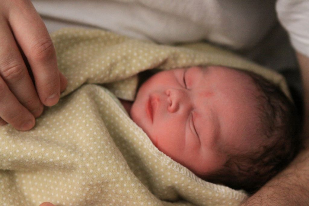 Oksytocyna - wskazania, przeciwwskazania, karmienie piersią