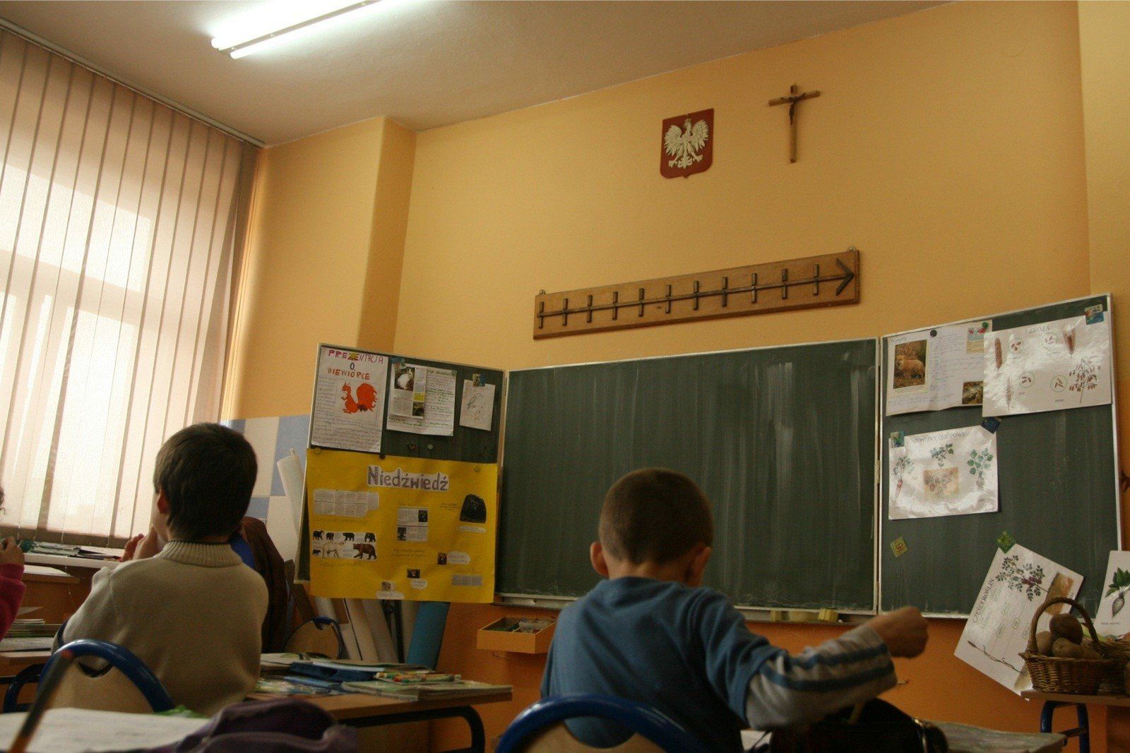 Zmiany w zakresie wliczania religii i etyki do średniej. Od roku szkolnego 2024/2025 przedmioty te nie wliczają się do średniej ocen.