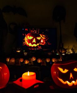 Zemsta za brak cukierków. Dzieci obrzuciły dom kamieniami