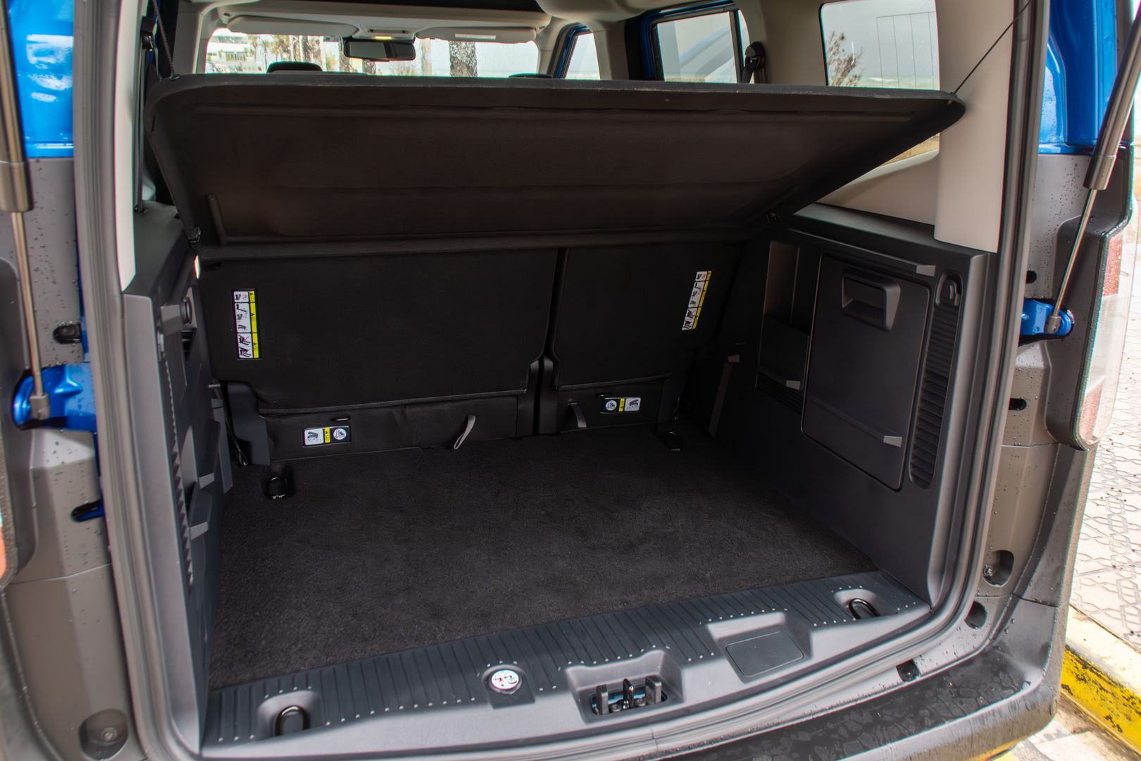 Ford Tourneo i Transit Courier 2024