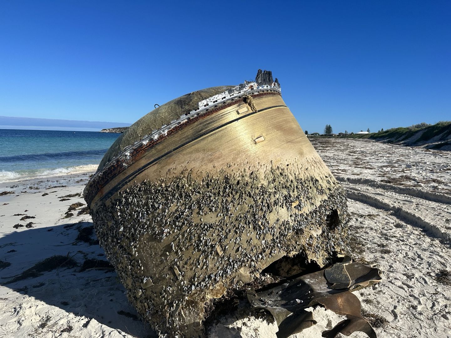 Na plaży w Green Head pojawił się tajemniczy obiekt