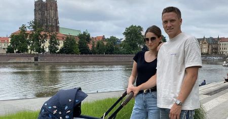 Piotr Zieliński jeszcze nie miał tego kibica. To zdjęcie rozczula