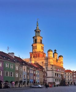 W tych miastach najłatwiej znaleźć pracę. Pracodawcy biją się o pracowników