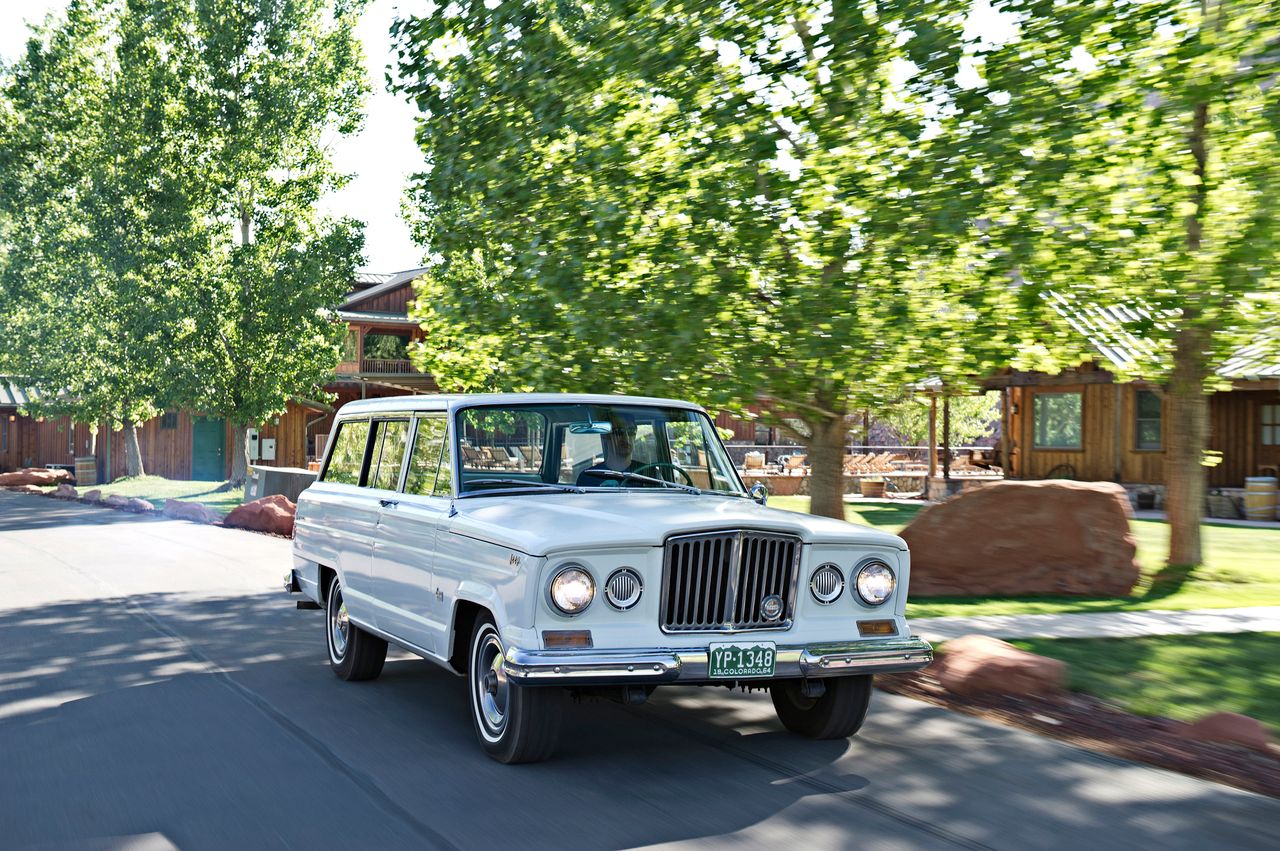 Pierwszy Jeep Wagoneer z 1963 roku