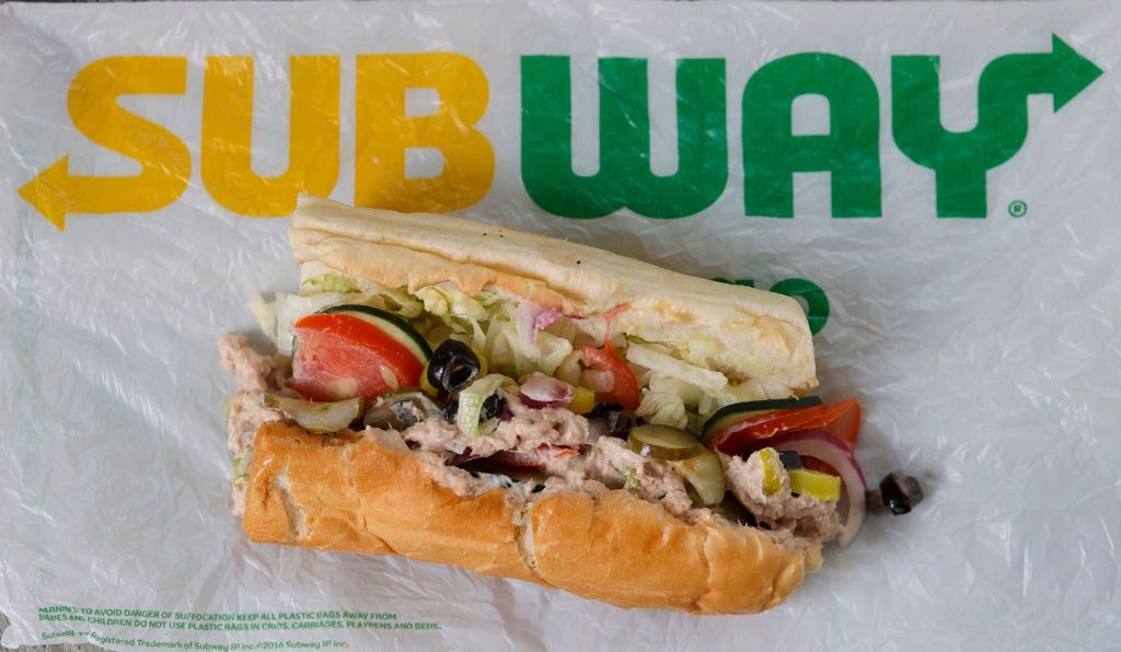 Subway ma kłopoty. Brak tuńczyka w tuńczyku