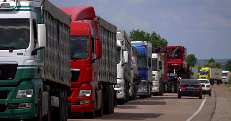 Eksport ukraińskiego zboża przez Polskę. "Tworzą się wąskie gardła"