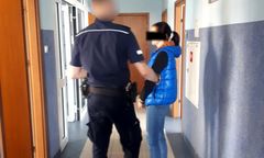 Karczew. Matka pogryzła 4-letnią córkę