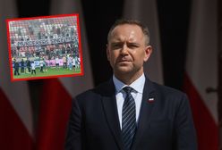 Skandaliczny baner izraelskich kibiców. Jest reakcja Nawrockiego