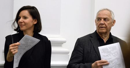 RZADKI WIDOK! Marek Kondrat i Antonina Turnau wybrali się razem na artystyczny performans (ZDJĘCIA)
