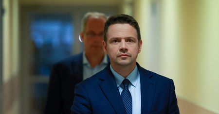 Ulewa w Warszawie. Rafał Trzaskowski odwołuje spotkania w kampanii i powołuje sztab kryzysowy w stolicy