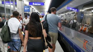Weszła do przedziału i zamarła. Teraz zapowiada pozwanie pasażerów