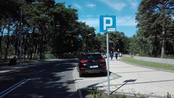 W Ustce rusza strefa płatnego parkowania. Są bonifikaty dla mieszkańców