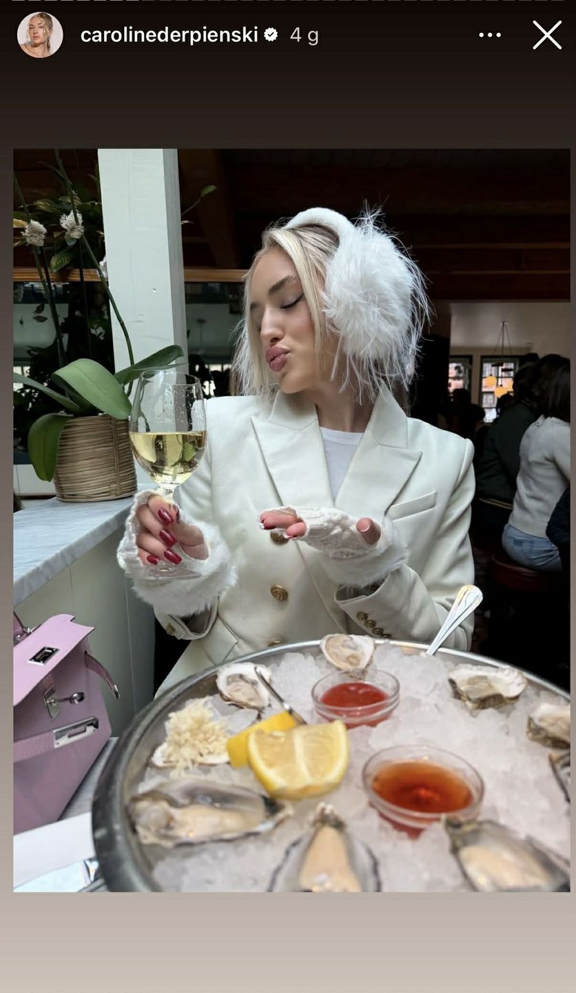 Caroline Derpienski w Aspen