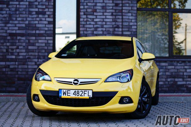 Opel Astra GTC 2,0 CDTI Sport OPC Line [test autokult.pl]