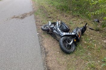 Blisko 3 promile alkoholu. Pijany leżał przy drodze