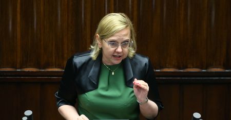 "Nie ulegajcie panice i nie kupujcie". Minister Moskwa apeluje do Polaków