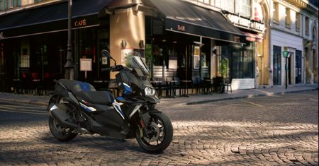 BMW pokazało nowe wersje swoich skuterów. C 400 GT i C 400 X po zmianach
