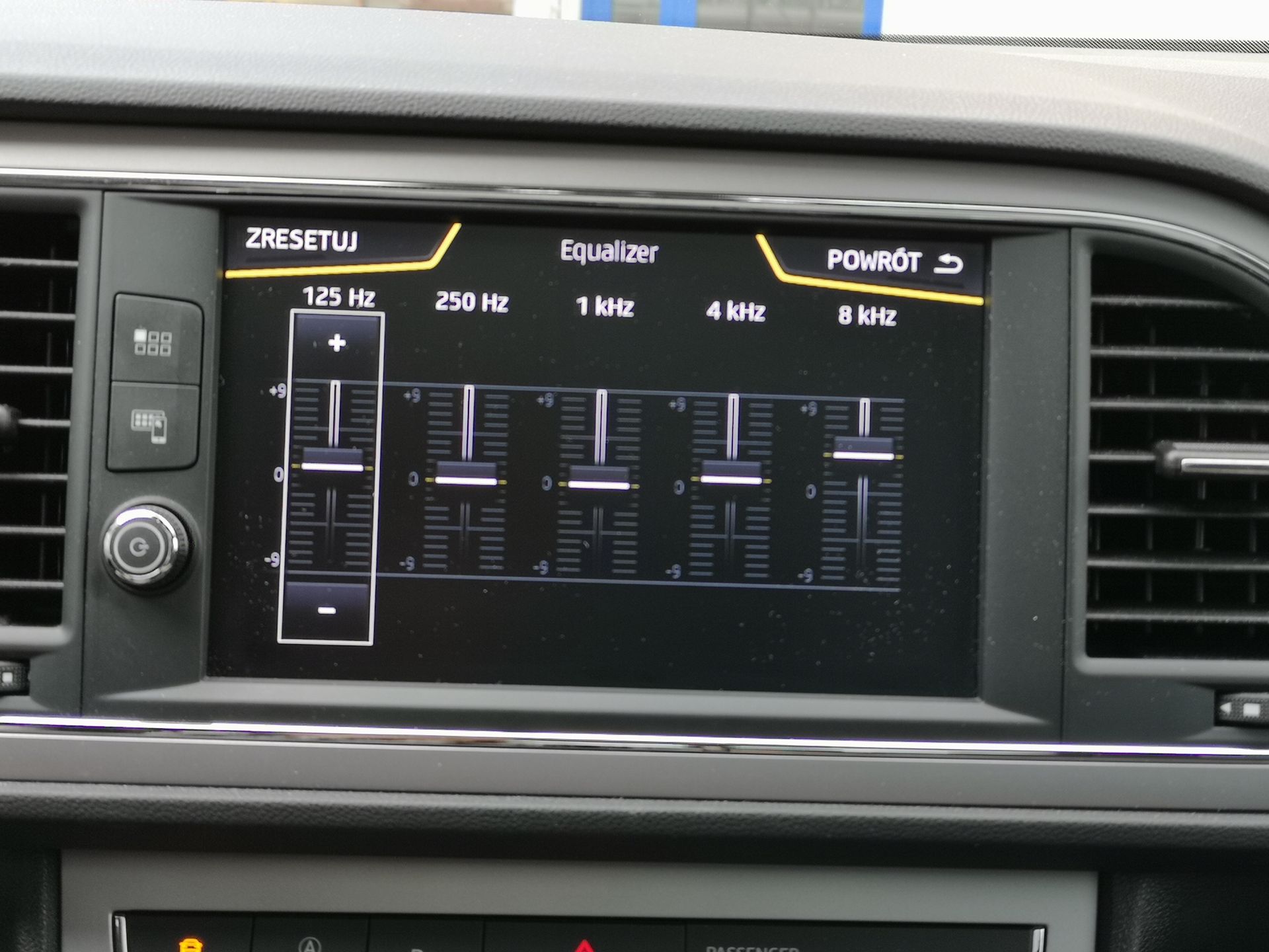 Seat Leon ST Xcellence: Wirtualny kokpit i system BeatsAudio w aucie za rozsądną cenę 12