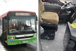 Obudził śpiącego mężczyznę w autobusie. Nie spodobało mu się to