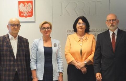 Unijny organ nad KRRiT? Polski regulator zaniepokojony