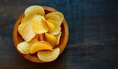 Wielka Brytania ograniczy reklamy niezdrowego jedzenia w telewizji i internecie