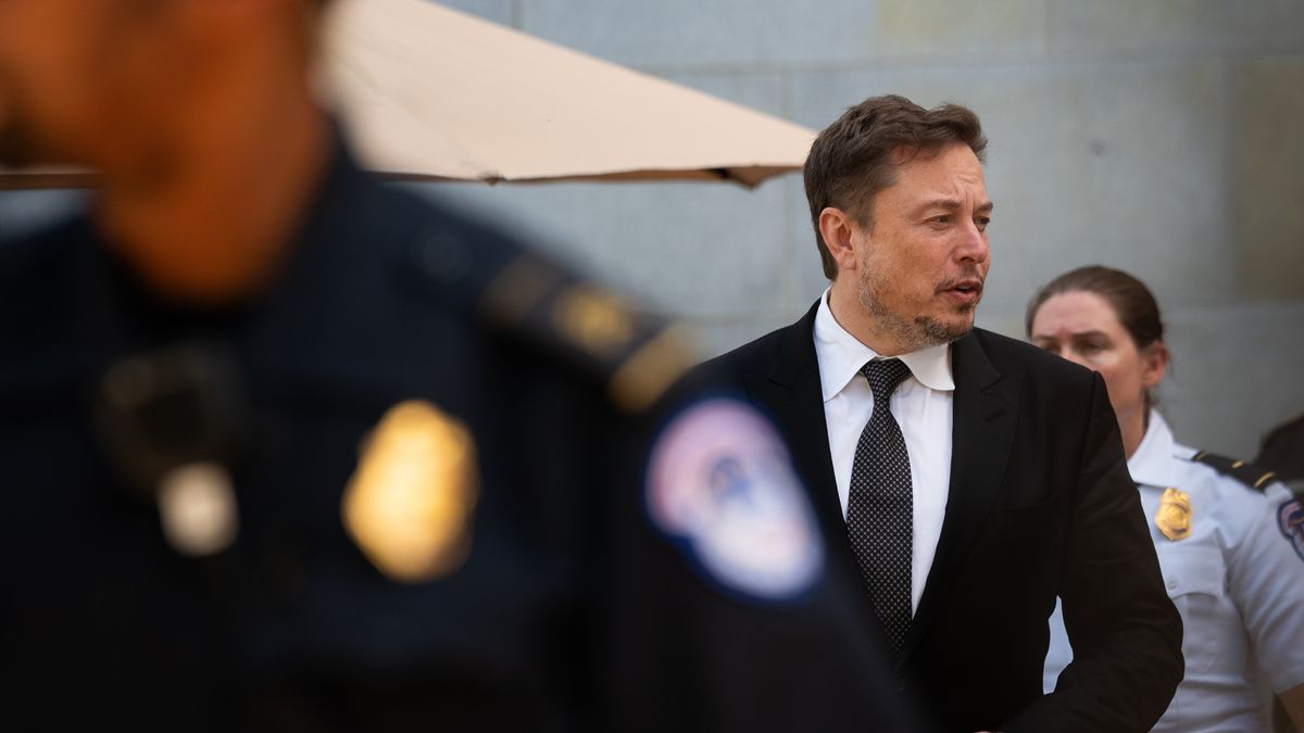 WASHINGTON, DC - SEPTEMBER 13: Tesla CEO Elon Musk leaves the Senate bipartisan Artificial Intelligence (AI) Insight Forum on Capitol Hill in Washington, DC, on September 13, 2023. (Photo by Elizabeth Frantz for The Washington Post via Getty Images)