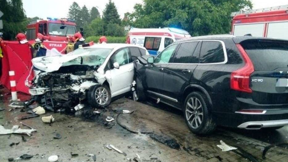 Malechowo. Tragiczny wypadek. Jedna osoba nie żyje, dwie w szpitalu
