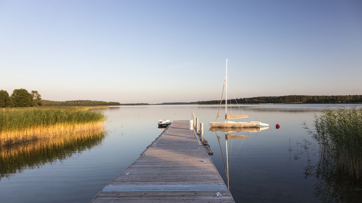 Small pier in Masuria Lake District region
Pavel Tochinsky
pier, boat, water sports, Lake District, Masuria