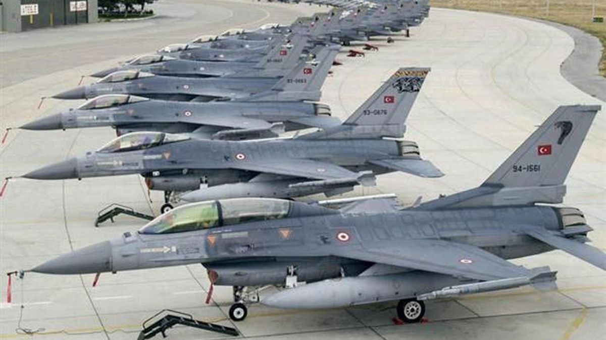 F-16 to podstawowe samoloty bojowe tureckiej armii