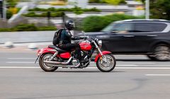 Sezon na dwa kółka rozpoczęty. Pamiętaj o OC, bo dobre ubezpieczenie to dodatkowa ochrona w pakiecie