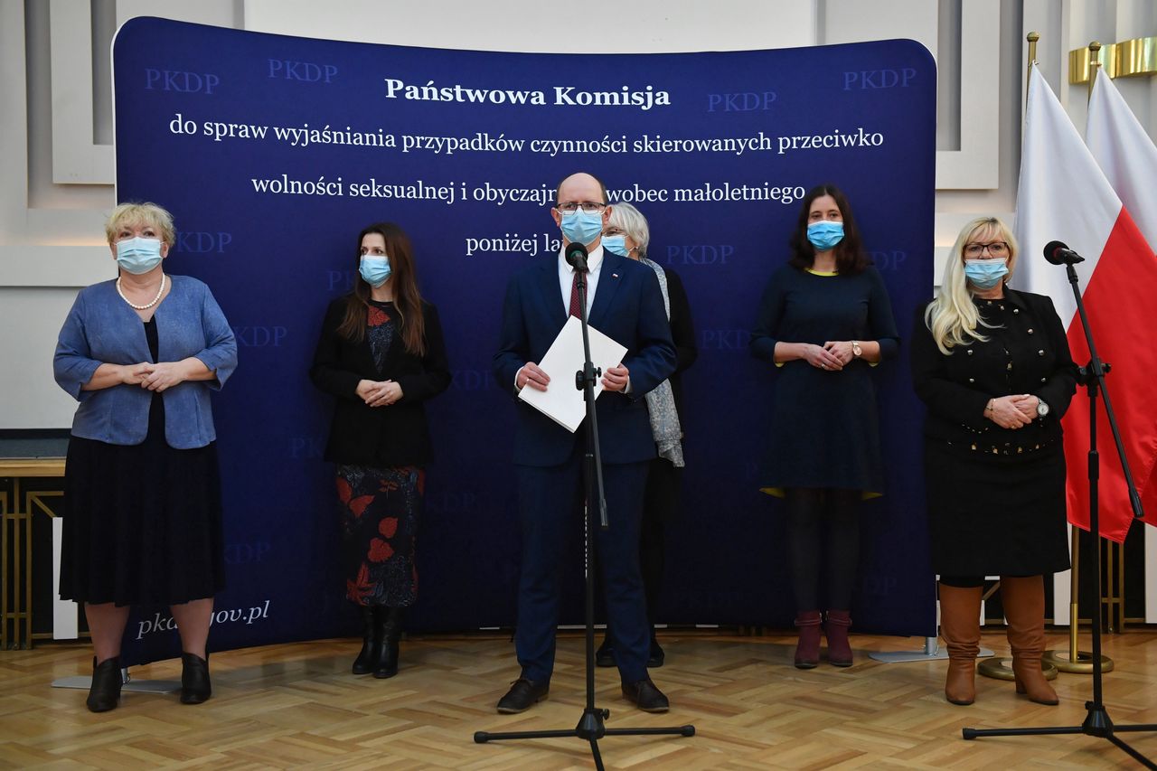 Państwowa komisja ds. pedofilii - konferencja prasowa