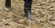 Jak wyczyścić buty z błota? Na to warto zwrócić uwagę