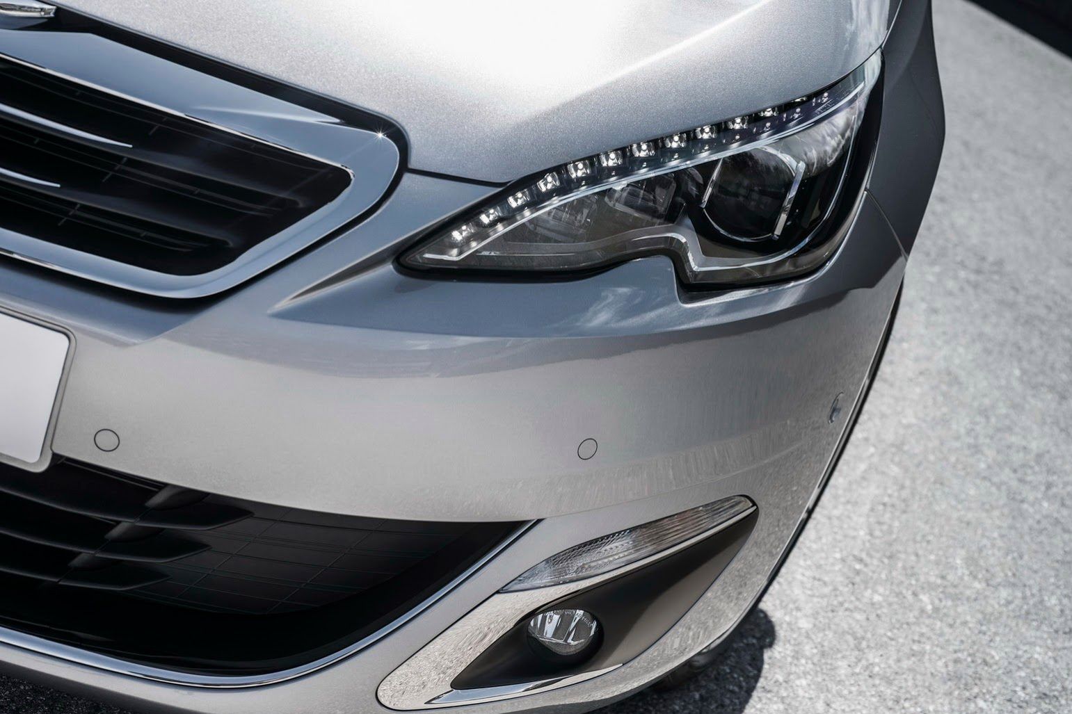 Nowy Peugeot 308 w obszernej galerii zdjęć 101